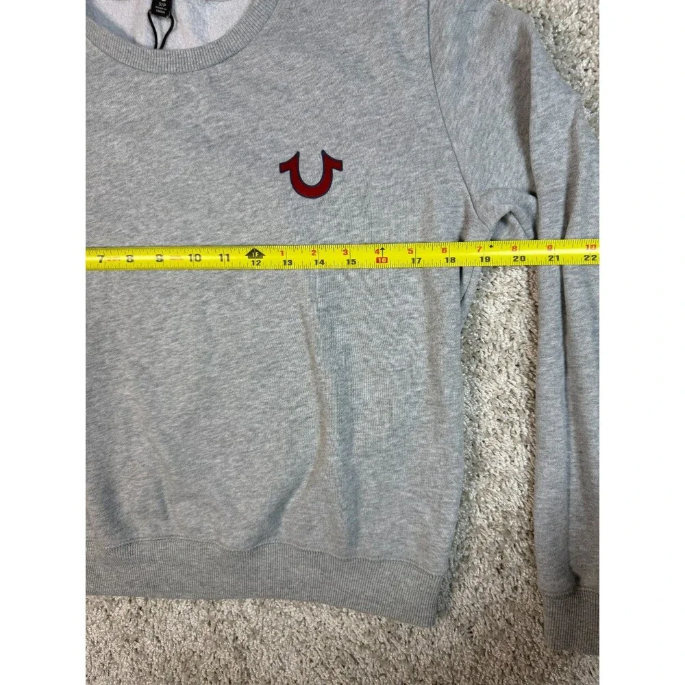 True Religion Gray Crewneck Sweatshirt Small Red Horseshoe Logo Pullover